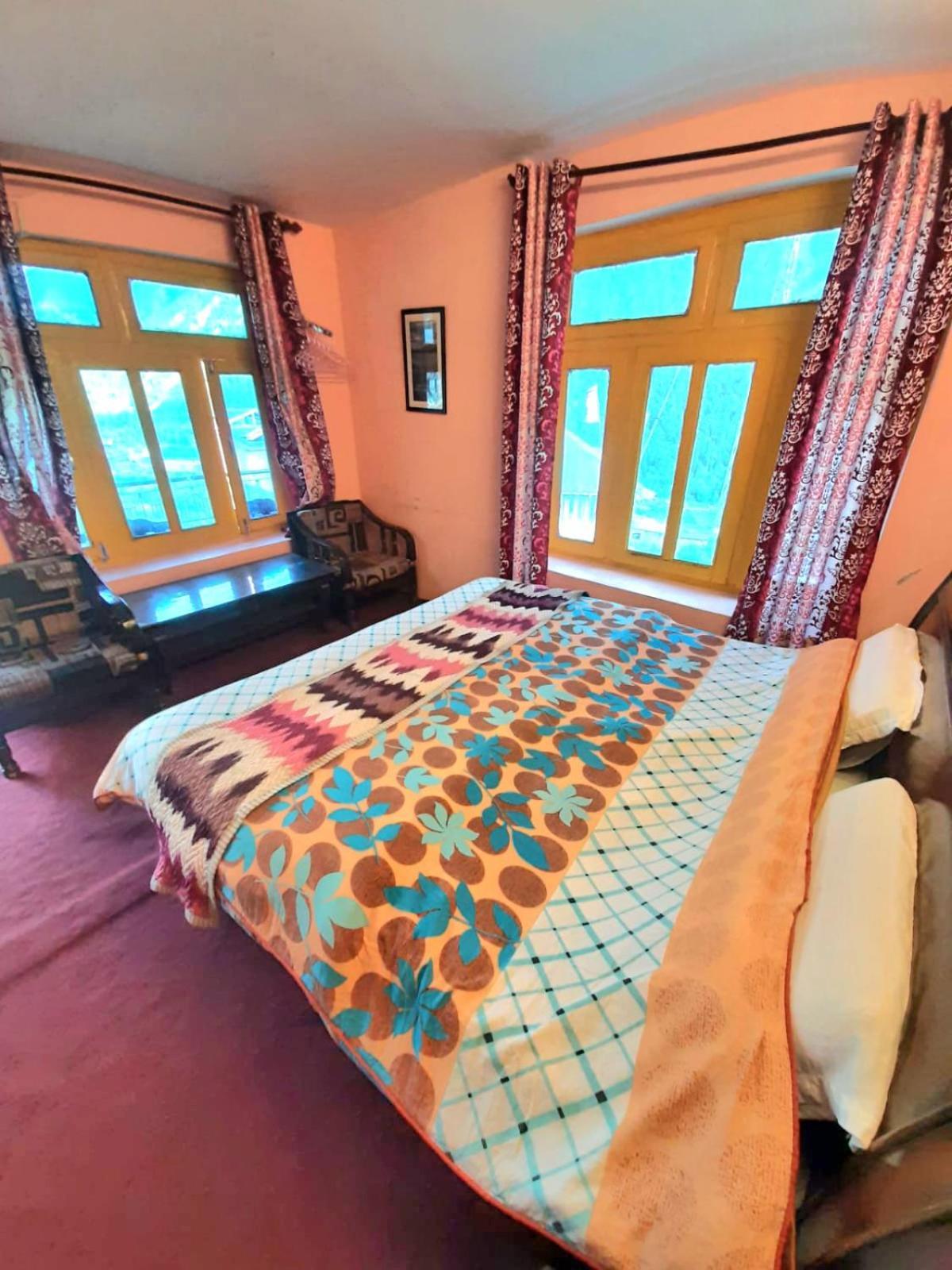 Lap Stays - Wanderer'S Nest Chitkul Ruang foto